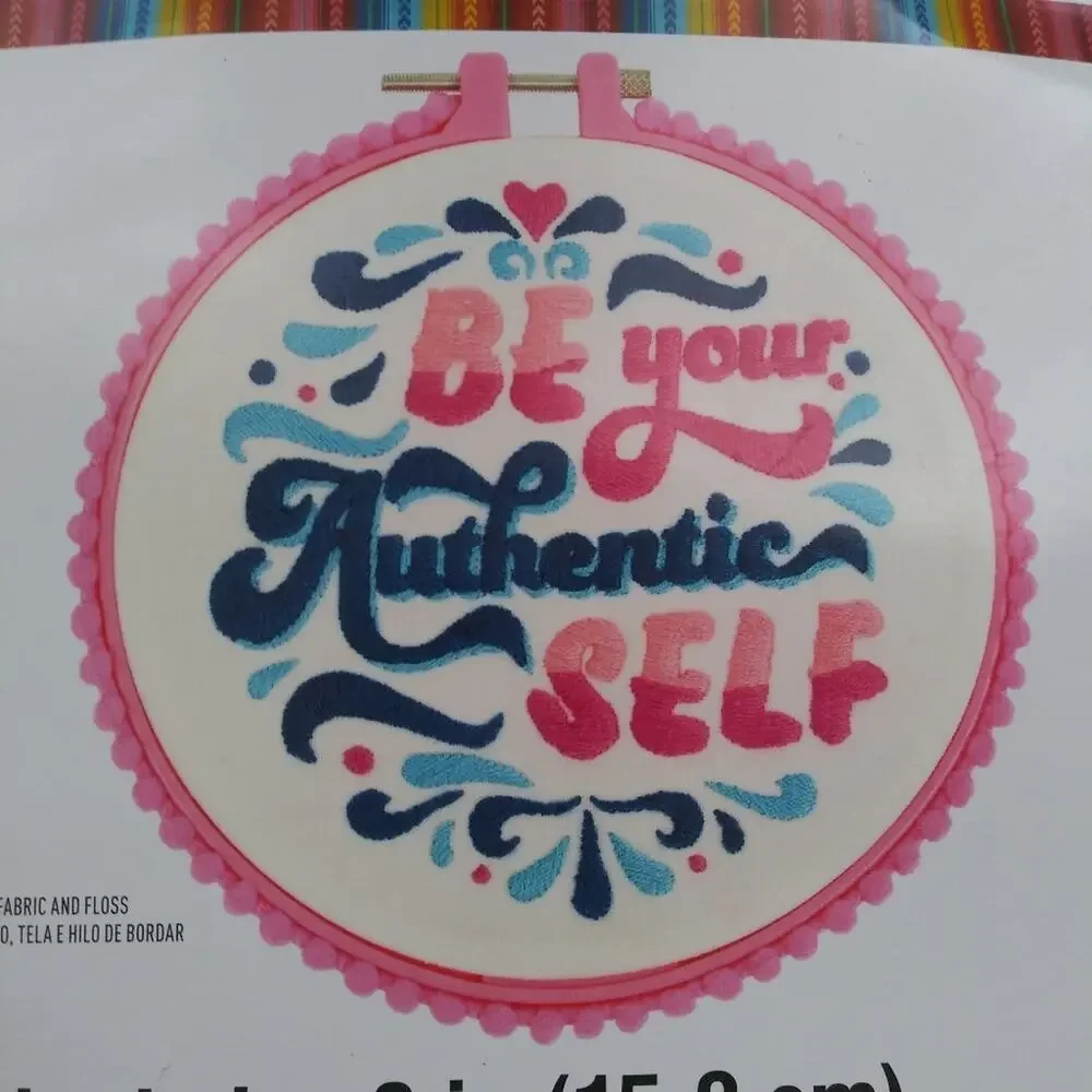 Viva Tu Heritage Authentic Self Embroidery Hoop Kit by Loops & Threads  6